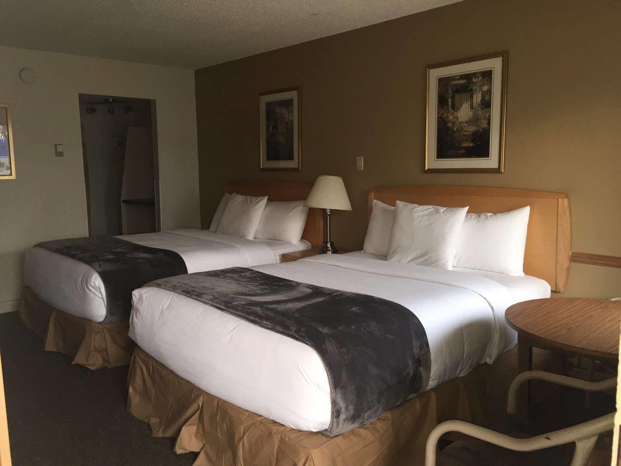 Eastglen Inn Edmonton Extérieur photo