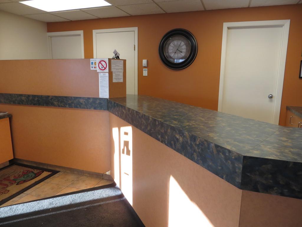 Eastglen Inn Edmonton Extérieur photo